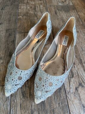 Badgley Mischka Gigi Crystal Embellished Pointed Toe Flats 9.5